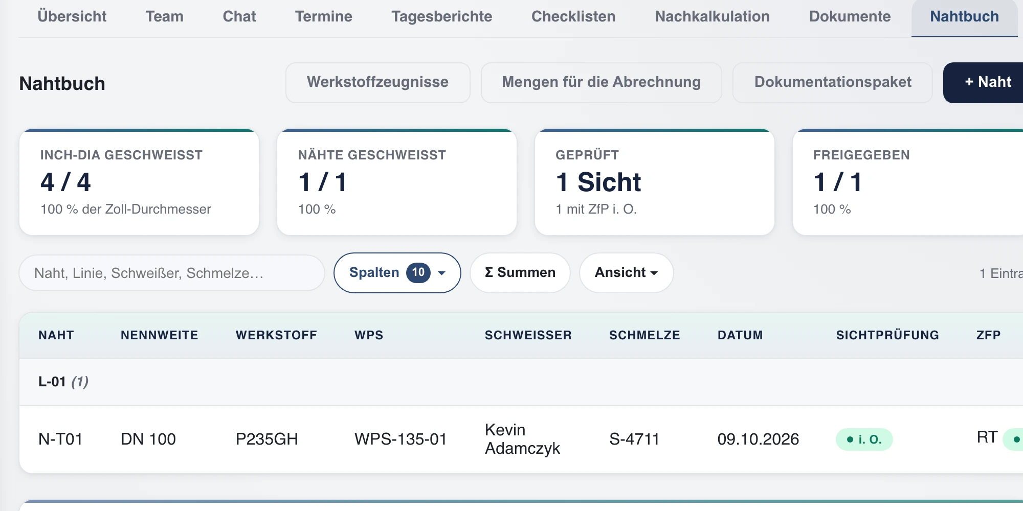 Nahtbuch eines Musterprojekts mit Inch-Dia und Nähten geschweißt, geprüft und freigegeben, darunter eine Naht DN 100 aus P235GH mit WPS, Schweißer, Schmelzennummer und Sichtprüfung